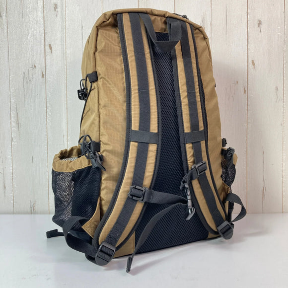 【OneSize ベージュ系】 Jackwolfskin ( ジャックウルフスキン ) JP FL ハイカー サック V2 JP FL Hiker Sack V2 Coyote ナイロン バッグ ストレージ バックパック デイパック 容量【～29L】 z000546