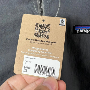 2024 Patagonia Nomader 夹克 FGE / Forge Grey，男款中号，灰色。有机棉。产品代码：z00054618 FGE。