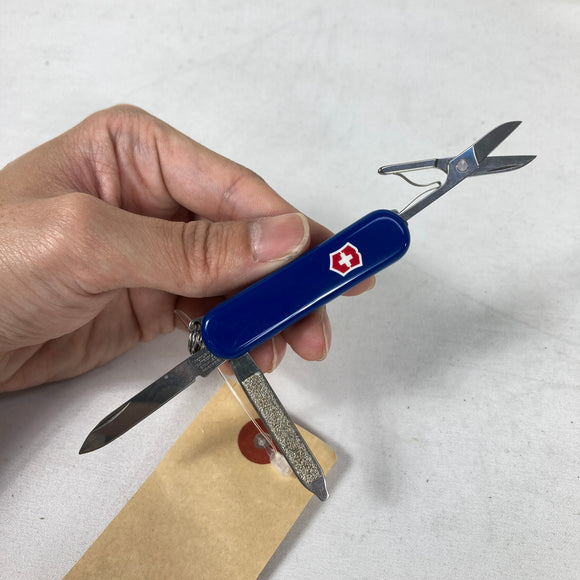 【OneSize ブルー系】 Victorinox ( ビクトリノックス ) スイスライト Swiss Lite 入手困難 キャンピングギア 刃物 マルチツール z00061523  マルチツール 刃物 キャンピングギア