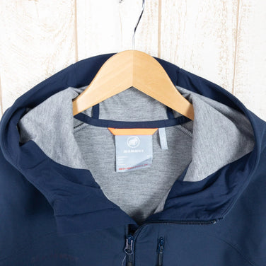【Men's M ネイビー系】 Mammut ( マムート ) コーポレート ソフトシェル フーデッド ジャケット Corporate SO Hooded Jacket ナイロン 1011-02070 Men's マリーン | Marine ソフトシェル アウター - 【公式】2ndGEAR（セカンドギア）Webショップ【登山用品・アウトドア用品専門 買取販売店】