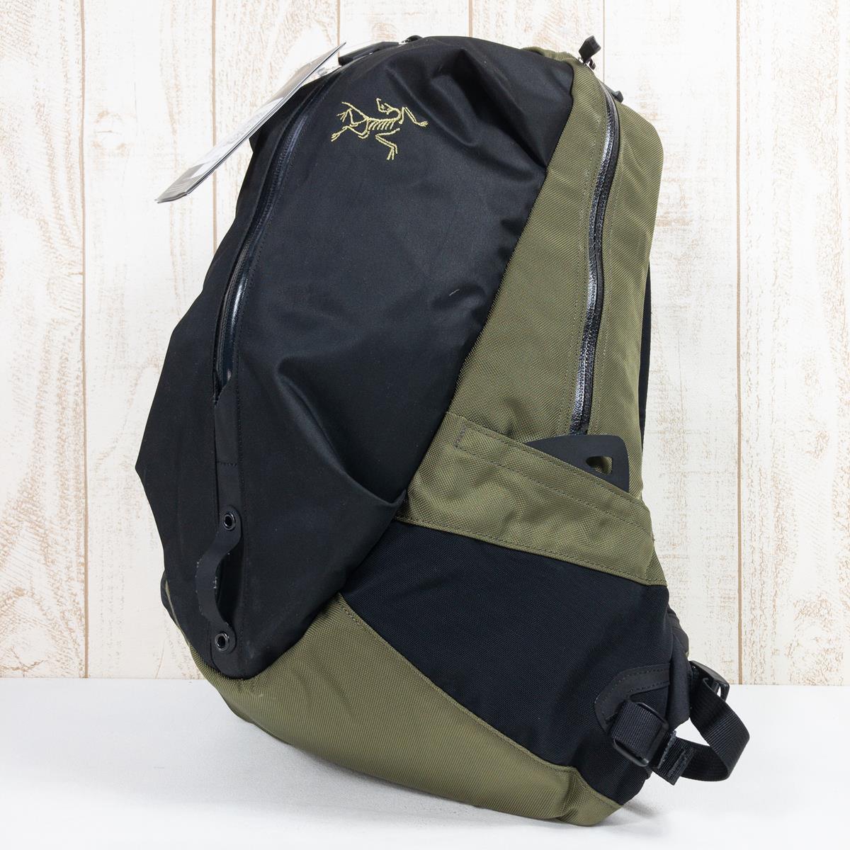 [OneSize 绿色] Arcteryx Arrow 16 Arro 16L 背包日用包 24018/L07277800 28150 Wildwood 日用包容量 [~29L] 背包袋存储