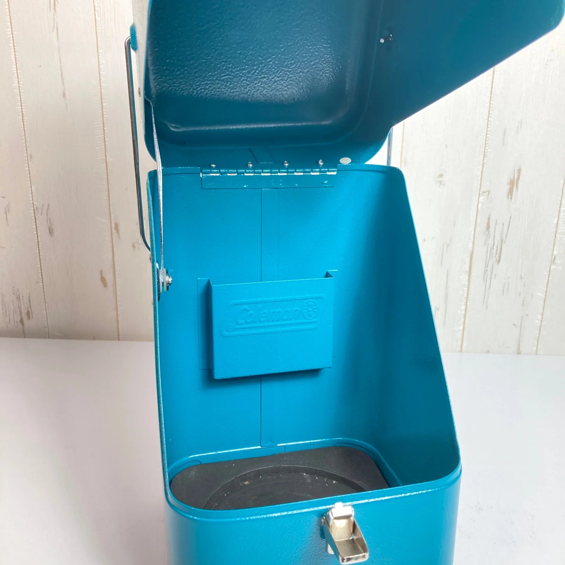 【OneSize ブルー系】 Coleman ( コールマン ) ◆シーズンズ ランタン 2011 Seasons Lantern 2011 ガソリンランタン アメリカ製 コールマン2011年限定ランタン 2000006601 ランタン ライティングギア - 【公式】2ndGEAR（セカンドギア）Webショップ【登山用品・アウトドア用品専門 買取販売店】