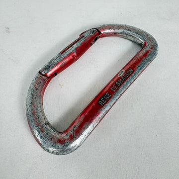 【OneSize レッド系】 Rene Desmaison ( ルネ・デメゾン ) ヴィンテージ カラビナ Vintage Carabiner ビンテージ オリジナル 入手困難 D型 ストレートゲート 2900Kg刻印 ロッククライミングギア z00061771