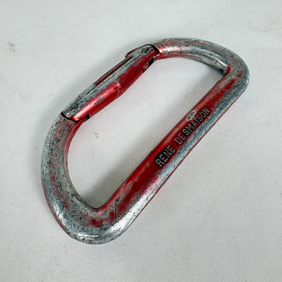 【OneSize レッド系】 Rene Desmaison ( ルネ・デメゾン ) ヴィンテージ カラビナ Vintage Carabiner ビンテージ オリジナル 入手困難 D型 ストレートゲート 2900Kg刻印 ロッククライミングギア z00061771