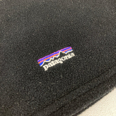 【OneSize ブラック系】 2003 Patagonia ( パタゴニア ) シンチラ ネックゲイター 入手困難 旧ロゴ 刺繍ロゴ フリース ウェア ウェア小物 ネックウェア ネックゲイター ネックウォーマー z00054231  ネックゲイター ネックウォーマ