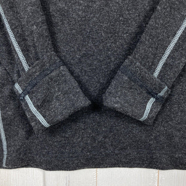 Men's Medium Black Marmot Wool Long Sleeve Tee, Wool Top, Undershirt, Long Sleeve T-Shirt with Crew Neck, Wool (z00054280)