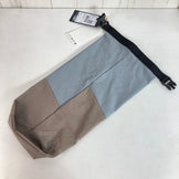 【Unisex S ベージュ系】 Arcteryx ( アークテリクス ) シュー バッグ ReCUT Shoe Bag - ReCUT ReBIRD ロールトップ 撥水 ナイロン バッグ ストレージ パッキングサック スタッフサック インナーポーチ z0006104