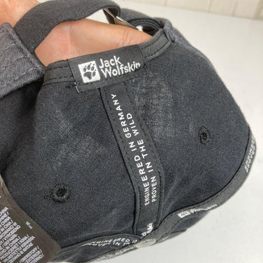 【OneSize ブラック系】 Jackwolfskin ( ジャックウルフスキン ) ウルフロゴ シックスパネルキャップ ウェア ウェア小物 ヘッドウェア キャップ z00053086  キャップ ヘッドウェア ウェア小物 ウェア
