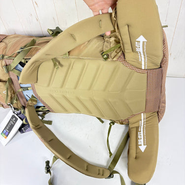【OneSize ベージュ系】 Granite Gear ( グラナイトギア ) ブレイズ 60 Blaze 60 ポッテリークレイ ナイロン バッグ ストレージ バックパック 容量【55L～79L】 z00058525 ポッテリークレイ 容量【55L～79L】 バ