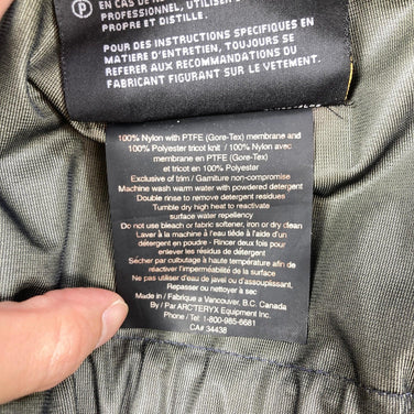 【Women's S ネイビー系】 2000s Arcteryx ( アークテリクス ) シータ LT パンツ Theta LT Pant 生産終了モデル 入手困難 ウェア ボトムス ロングパンツ ハードシェル GORE-TEX XCR ( ゴアテックスXCR ) z0