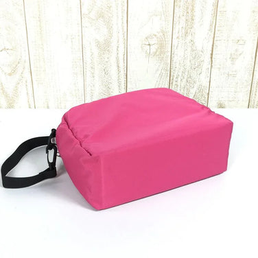 【OneSize ピンク系】Gregory ( グレゴリー ) パデッドショルダー ポーチ Lサイズ Padded Shoulder Pouch L フューシャ 青タグ 旧タグ アメリカ製 生産終了モデル 入手困難 ショルダーバッグ バッグ ストレージ - 【公式】2ndGEAR（セカンドギア）Webショップ【登山用品・アウトドア用品専門 買取販売店】