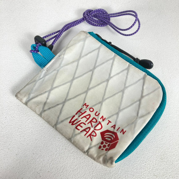 【OneSize ホワイト系】 Mountain Hardwear ( マウンテンハードウェア ) アフターシックスウォレット D ナイロン バッグ ストレージ 財布 ウォレット X-Pac VX21 ( エックスパック VX21 ) z00055159  財布 ウ