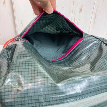 【OneSize グレー系】 2017 Patagonia ( パタゴニア ) ライトウェイト ブラックホール パック 26L Lightweight Black Hole Pack 26L ナイロン バッグ ストレージ バックパック デイパック 容量【～29L】 - 【公式】2ndGEAR（セカンドギア）Webショップ【登山用品・アウトドア用品専門 買取販売店】