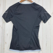【Women's XS グレー系】 Arcteryx ( アークテリクス ) ショートスリーブ Vネック ティー ポリエステル ウェア トップス インナー シャツ ショートスリーブTシャツ クルーネック 化繊 z00059348  化繊 ショートスリーブTシャツ クルー