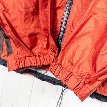 Montbell Storm Cruiser 夹克，男款 L 码，红色。尼龙外套，防雨外套，GORE-TEX 3L（三层）