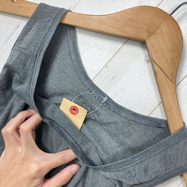 【Men's M グレー系】 2020 Patagonia ( パタゴニア ) キャプリーン クール トレイル タンク Capilene Cool Trail Tank FGE ポリエステル ウェア トップス インナー シャツ タンクトップ ノースリーブシャツ z