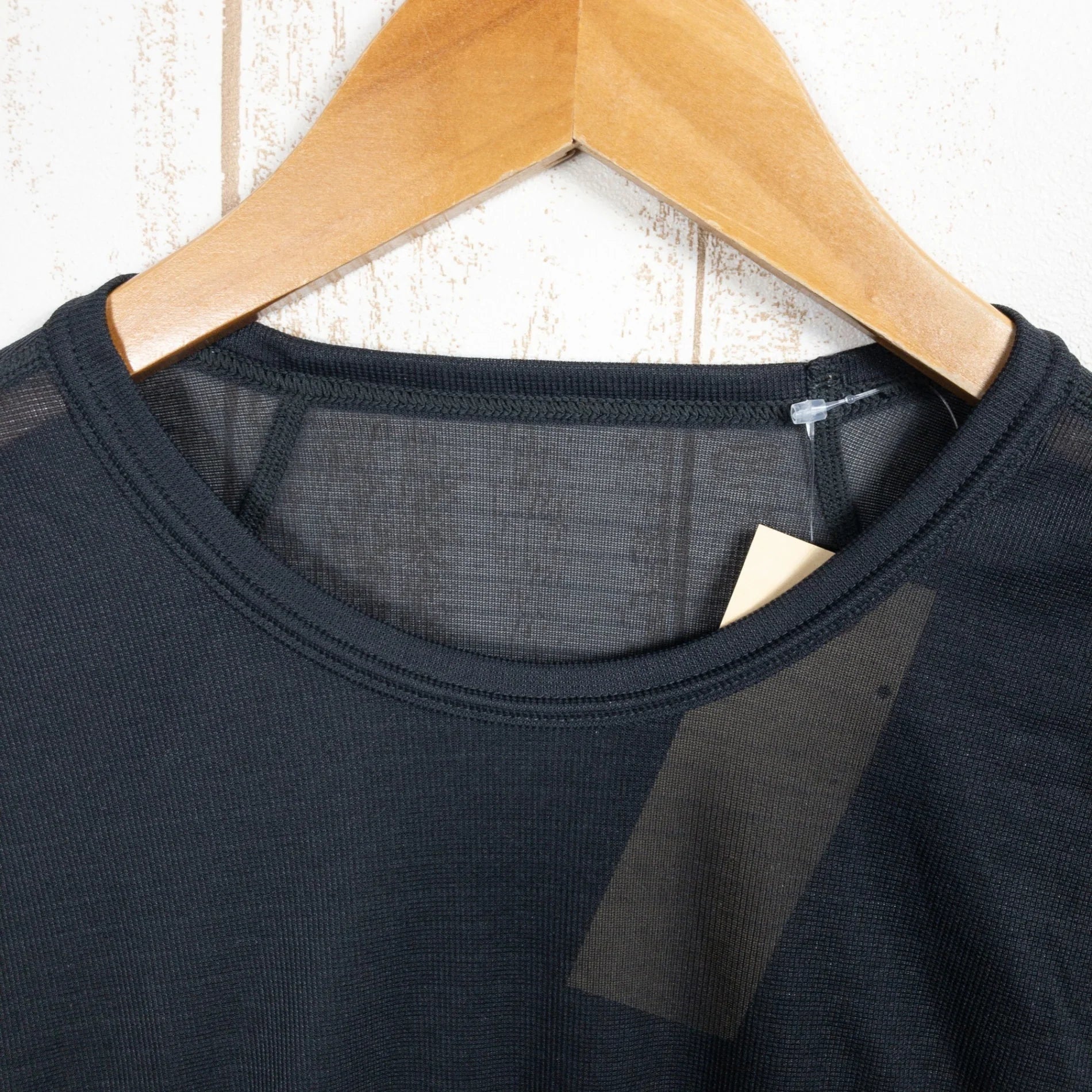 【Men's M ブラック系】 Finetrack ( ファイントラック ) ドライレイヤー ロングスリーブ ポリエステル ウェア トップス インナー シャツ ロングスリーブTシャツ クルーネック 化繊 z00051192 化繊 ロングスリーブTシャツ クルーネッ - 【公式】2ndGEAR（セカンドギア）Webショップ【登山用品・アウトドア用品専門 買取販売店】