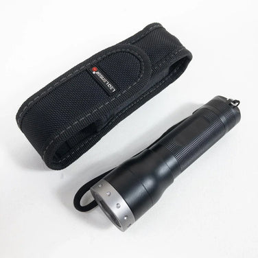 【OneSize ブラック系】 Ledlenser ( レッドレンザー ) エム7 M7 懐中電灯 ハンドライト 400ルーメン 単4電池 乾電池 Black ハンドライト ライティングギア - 【公式】2ndGEAR（セカンドギア）Webショップ【登山用品・アウトドア用品専門 買取販売店】