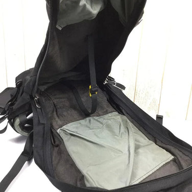 【L ブラック系】 Dana Design ( デイナデザイン ) ビッグスカイ Big Sky バックパック ブラック アメリカ製 キラービーシリーズ デイナデザイン随一の名作 生産終了モデル 入手困難 Black / Red 容量【30L～54L】 - 【公式】2ndGEAR（セカンドギア）Webショップ【登山用品・アウトドア用品専門 買取販売店】