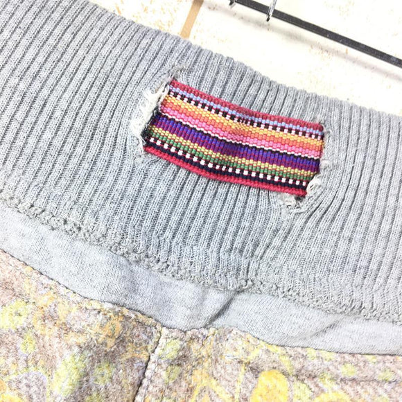 【Unisex 3 ブラウン系】 Go Slow Caravan ( ゴースローキャラバン ) リブウエストフローラル イージー ショーツ Unisex コットン ショーツ ショートパンツ ボトムス ウェア - 【公式】2ndGEAR（セカンドギア）Webショップ【登山用品・アウトドア用品専門 買取販売店】