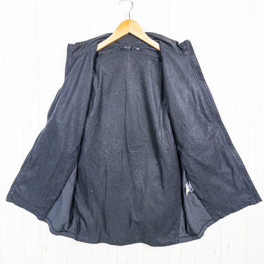 Montbell 轻便外套，男款 L 码，黑色。尼龙防风外套。产品编号：z00053005。