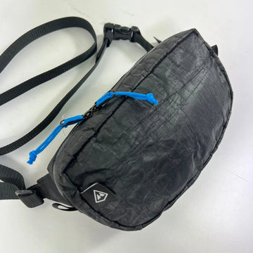 【OneSize ブラック系】 Hyperlite Mountain Gear Hmg ( ハイパーライトマウンテンギア ) ヴァイス ヴァーサ Vice Versa 入手困難 バッグ ストレージ サコッシュポーチ DCF ( ダイニーマ・コンポジット・ファブリック