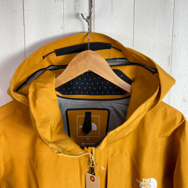 The North Face Powder Guide Jacket, Men's Size M, Orange. Polyester outerwear, hardshell jacket with GORE-TEX.