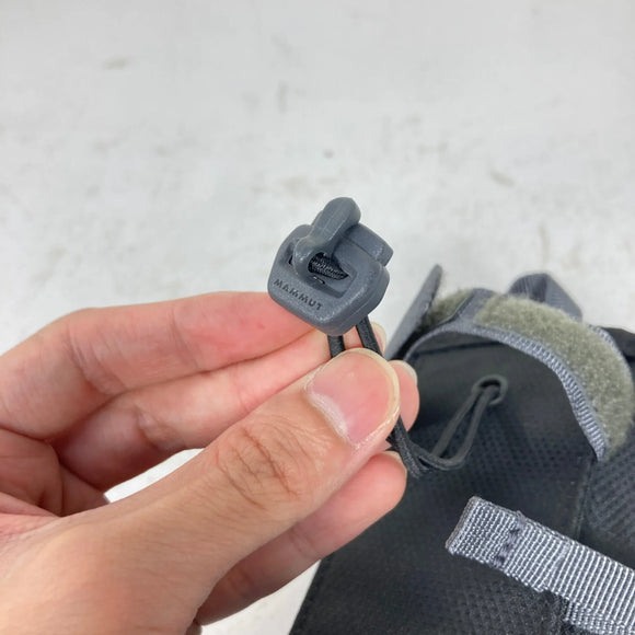 【OneSize ブラック系】 Mammut ( マムート ) アドオン ボトル ホルダー Add-on bottle holder ポリエステル バッグ ストレージ ボトルホルダー z00059798  ボトルホルダー バッグ ストレージ