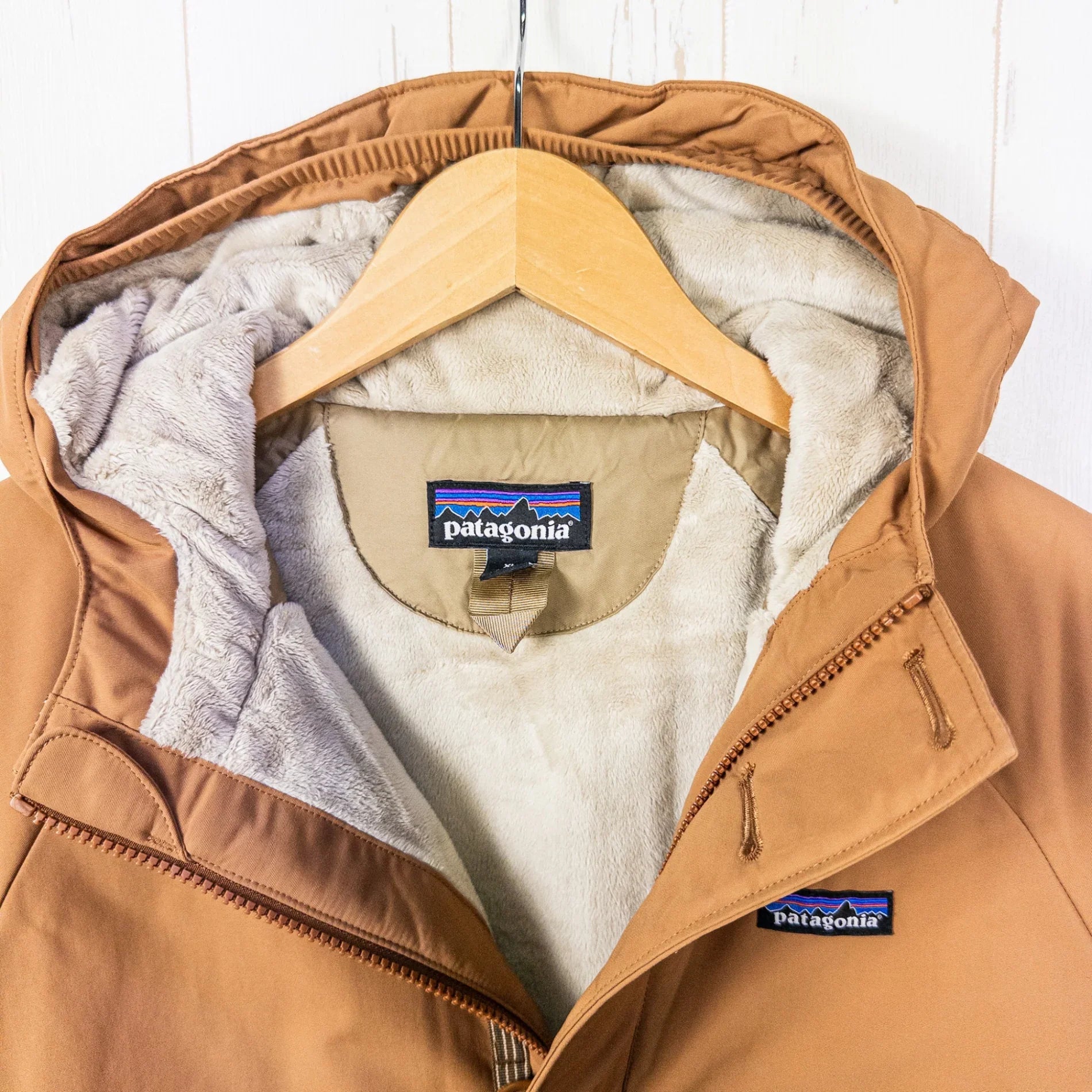 【Boy's XL ベージュ系】 2019 Patagonia ( パタゴニア ) ボーイズ インサレーテッド イスマス ジャケット Boys' Insulated Isthmus Jacket BEBR 化繊ダウン ウェア トップス アウター ジャケット 化繊インサ - 【公式】2ndGEAR（セカンドギア）Webショップ【登山用品・アウトドア用品専門 買取販売店】