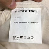 【Unisex XS アイボリー系】And Wander ( アンドワンダー ) サーモライト ネル チュニック Thermolite Nel Tunic フランネル シャツ 574-0283101 Unisex コットン ロングスリーブシャツ インナー シャツ トップス ウェア - 【公式】2ndGEAR（セカンドギア）Webショップ【登山用品・アウトドア用品専門 買取販売店】