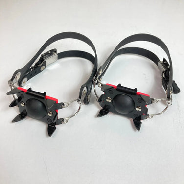 【OneSize レッド系】 Evernew ( エバニュー ) 4本爪アイゼン バックル式 ウィンターギア クランポン アイゼン z00053046  クランポン アイゼン ウィンターギア