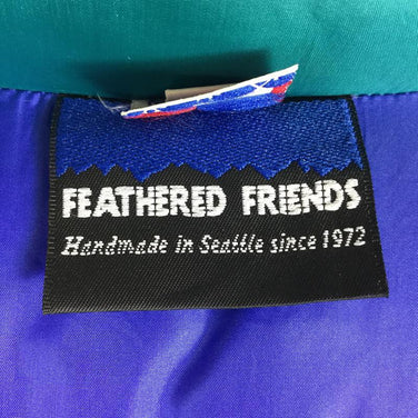 【Men's L ブルー系】Feathered Friends ( フェザードフレンズ ) 90S ヘリオス ベスト Helios Vest コバルト×エメラルド ダウン International Men's ダウンインサレーション ベスト トップス ウェア - 【公式】2ndGEAR（セカンドギア）Webショップ【登山用品・アウトドア用品専門 買取販売店】