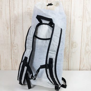 【OneSize ホワイト系】 Hyperlite Mountain Gear Hmg ( ハイパーライトマウンテンギア ) メトロ パック Metro Pack ポリエチレン DCF ( ダイニーマ・コンポジット・ファブリック / キューベンファイバー ) 26L - 【公式】2ndGEAR（セカンドギア）Webショップ【登山用品・アウトドア用品専門 買取販売店】