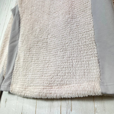 Montbell ClimAir 女款中号粉色夹克。涤纶抓绒外套 (z00053548)。