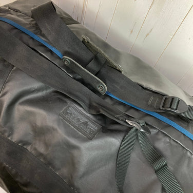 【OneSize ブラック系】 1996 Patagonia ( パタゴニア ) ブラック ホール バッグ Black Hole Bag Black 生産終了モデル 入手困難 ブラックラバータグ バッグ ストレージ ダッフルバッグ ボストンバッグ z00052412 - 【公式】2ndGEAR（セカンドギア）Webショップ【登山用品・アウトドア用品専門 買取販売店】