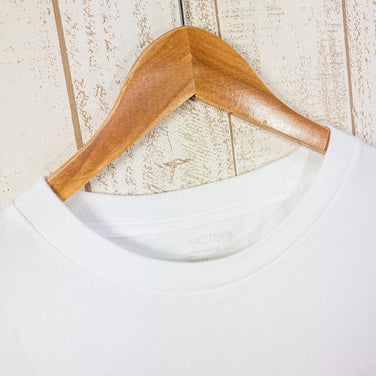 【Men's XS ホワイト系】 Arcteryx ( アークテリクス ) クラッグ コットン ヒートマップ ロングスリーブ Kragg Cotton Heatmap LS コットン ウェア トップス インナー シャツ ロングスリーブTシャツ クルーネック コットン - 【公式】2ndGEAR（セカンドギア）Webショップ【登山用品・アウトドア用品専門 買取販売店】