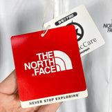 The North Face 男款 Hybrid Delta 拉链衫，M 码，白色。涤纶，长袖衬衫，合成纤维。(z00053919)