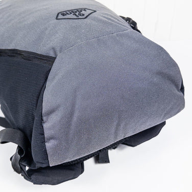 【OneSize グレー系】 Paago Works ( パーゴワークス ) バディ 16 Buddy 16 アーバングレー ナイロン バッグ ストレージ バックパック デイパック 容量【～29L】 z00053395 アーバングレー デイパック 容量【～29L】