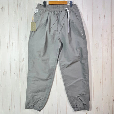 Mannenrou 男女通用 3 码灰色 Nylon Harvest Trainer 运动鞋。尼龙服装下装、长裤、防风外套。z00053716。防风长裤、下装。