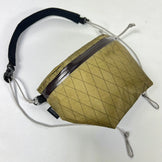 均码 Green Wanderlust Equipment Kampala 背包，橄榄色和棕色，YAMAP 独家尼龙储物袋/Sacoche 袋 (z00053600)