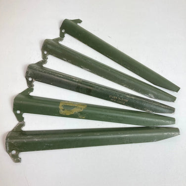 【30cm グリーン系】 US Army（アメリカ軍） テント用アルミペグ 5本セット キャンピングギア ペグ ステーク z00053045  ペグ ステーク キャンピングギア