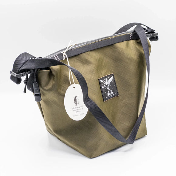 【OneSize グリーン系】 Okara ( オカラ ) トムテ エコパック Tomte ECOPAK オリーブ ナイロン バッグ ストレージ サコッシュポーチ ECO PAK EPX200 ( エコパック EPX200 ) z00052122 オリーブ サコッシ - 【公式】2ndGEAR（セカンドギア）Webショップ【登山用品・アウトドア用品専門 買取販売店】