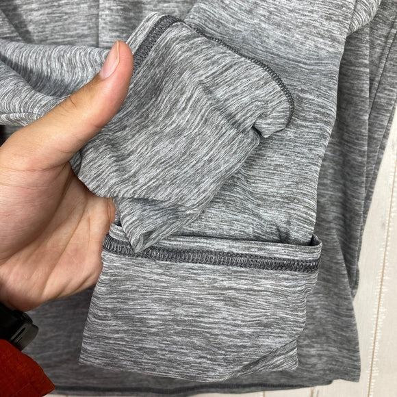 【Men's S グレー系】 2021 Patagonia ( パタゴニア ) ロングスリーブ キャプリーン クール デイリー グラフィック シャツ Long-Sleeved Capilene Cool Daily Graphic Shirt 速乾 / 防臭 /
