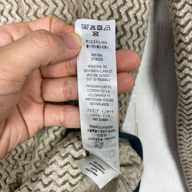 【Men's S ベージュ系】 2023 Patagonia ( パタゴニア ) R1 エア クルー R1 Air Crew Oar Tan / ORTN 中空糸 ジグザグ構造 吸湿速乾 ポリエステル ウェア トップス アウター ジャケット フリース z000607