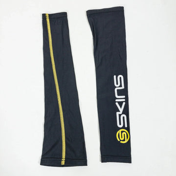 【Unisex XS ブラック系】 Skins ( スキンズ ) アームスリーブ ナイロン ウェア ウェア小物 アームカバー z00051870 アームカバー ウェア小物 ウェア - 【公式】2ndGEAR（セカンドギア）Webショップ【登山用品・アウトドア用品専門 買取販売店】