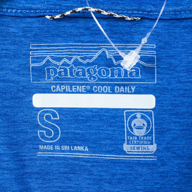 【Men's S ブルー系】 Patagonia ( パタゴニア ) キャプリーン クール デイリー グラフィック シャツ ポリエステル International Men's 化繊 ショートスリーブTシャツ クルーネック インナー シャツ トップス ウェア - 【公式】2ndGEAR（セカンドギア）Webショップ【登山用品・アウトドア用品専門 買取販売店】