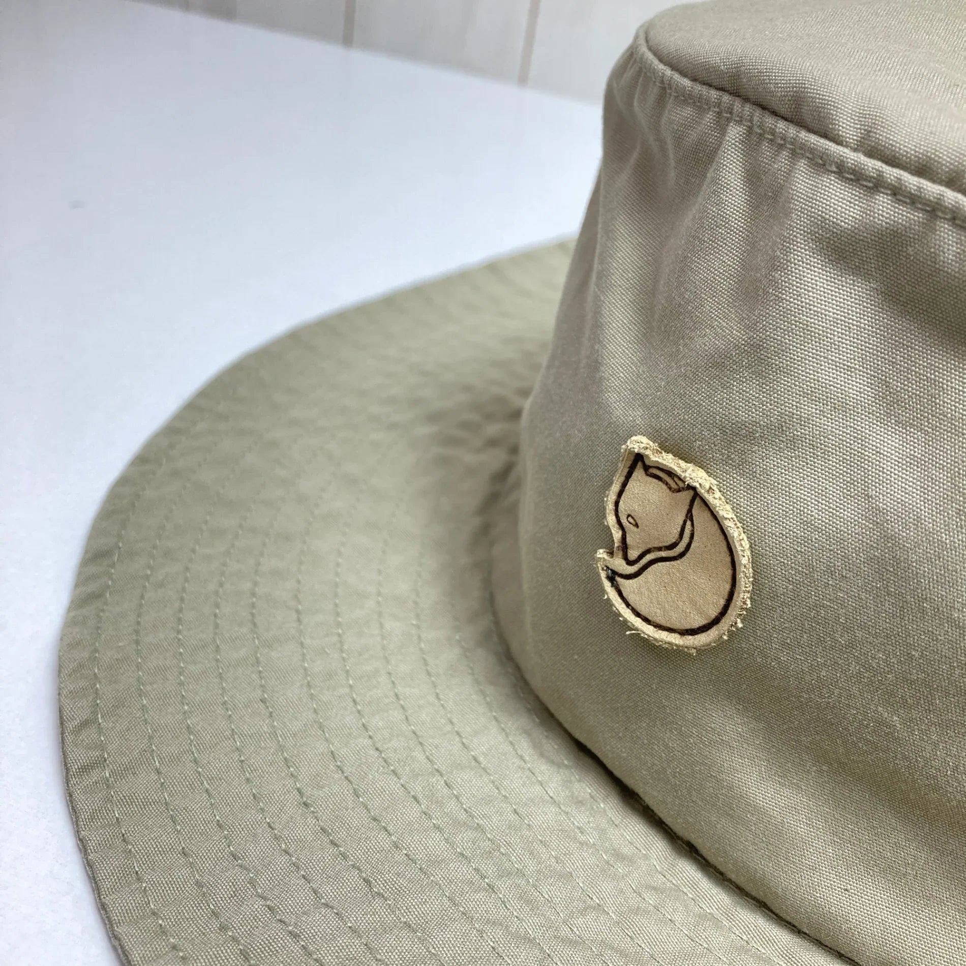 【Unisex S ベージュ系】 Fjallraven ( フェールラーベン ) ハットフィールド ハット Hatfield Hat ポリエステル ウェア ウェア小物 ヘッドウェア ハット z00052343 ハット ヘッドウェア ウェア小物 ウェア - 【公式】2ndGEAR（セカンドギア）Webショップ【登山用品・アウトドア用品専門 買取販売店】