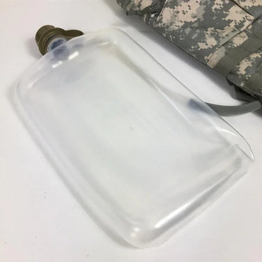 【OneSize グレー系】Skilcraft Hydromax ハイドレーションパック 3.5L Acu ユニバーサルカモ デジタルカモ 米軍モデル アメリカ製 入手困難 デイパック 容量【～29L】 バックパック バッグ ストレージ - 【公式】2ndGEAR（セカンドギア）Webショップ【登山用品・アウトドア用品専門 買取販売店】