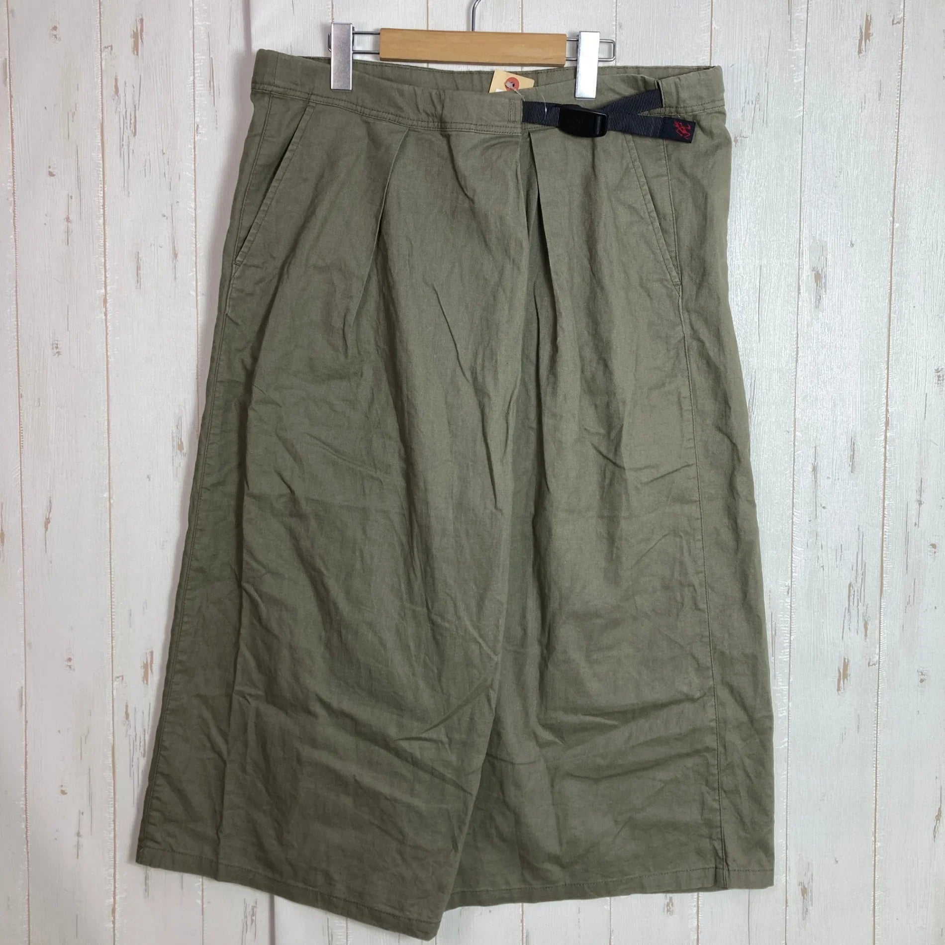 【Women's S グリーン系】 Gramicci ( グラミチ ) リネン ラップ フレア パンツ LINEN WRAP FLARE PANTS ASHGREEN ウェア ボトムス ロングパンツ コットン z00052001 ASHGREEN コットン ロングパンツ - 【公式】2ndGEAR（セカンドギア）Webショップ【登山用品・アウトドア用品専門 買取販売店】