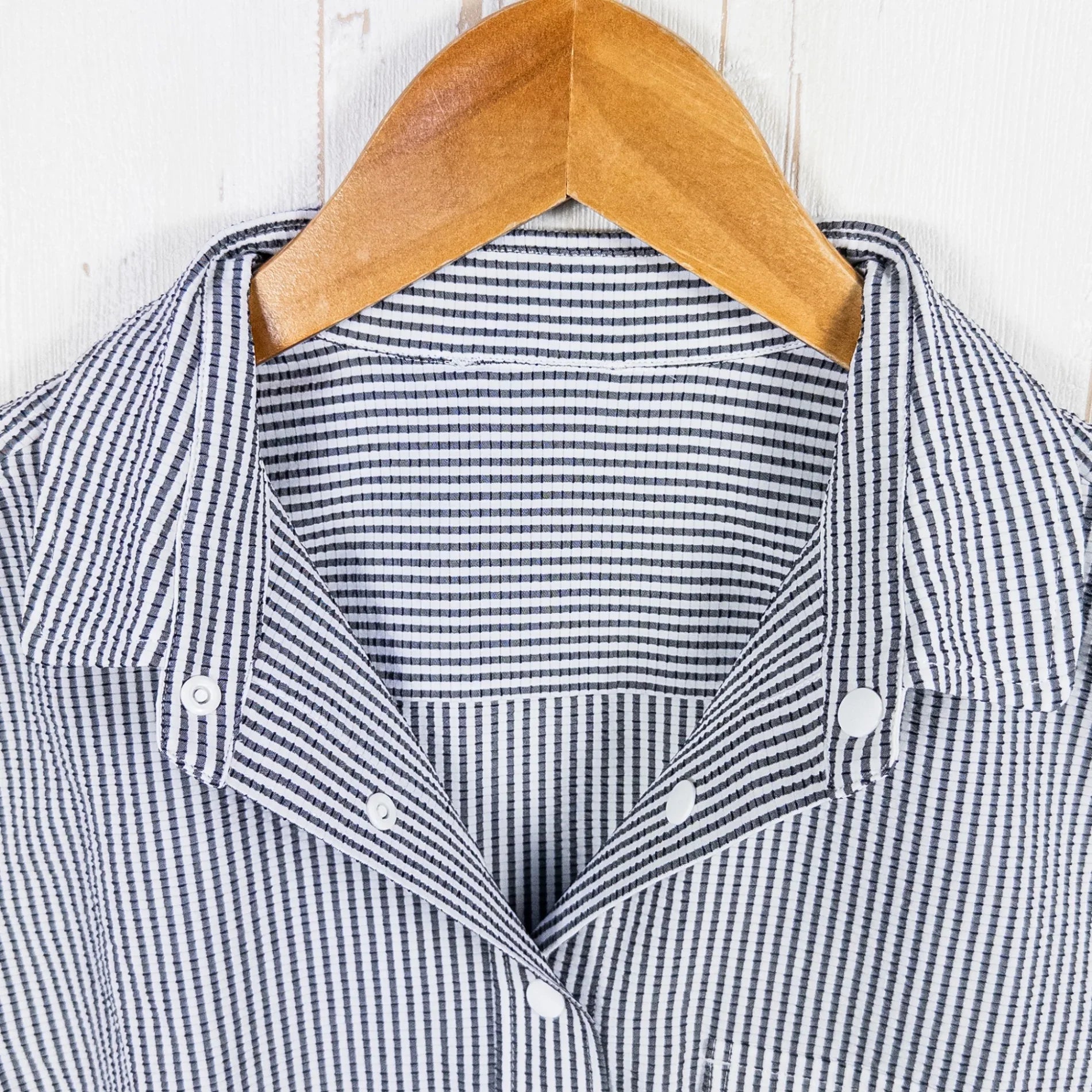 【Women's S グレー系】 Ridge Mountain Gear ( リッジマウンテンギア ) ベーシック ロングスリーブ シャツ ストライプ Basic Long Sleeve Shirt Stripe Grey x White ポリエステル ウェア トップ - 【公式】2ndGEAR（セカンドギア）Webショップ【登山用品・アウトドア用品専門 買取販売店】